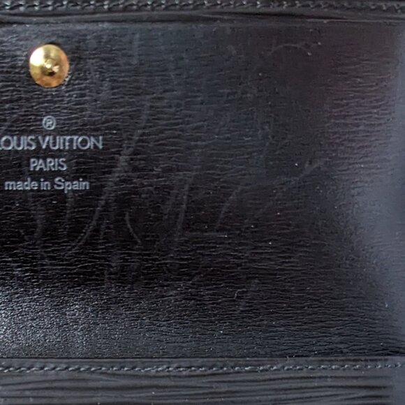LOUIS VUITTON Epi Long Wallet with LV Logo in Black Leather Authentic Like New - Picture 12 of 15